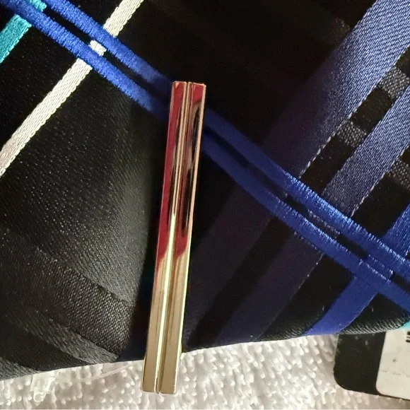 JF J.Ferrar Black and Blue Striped Tie - Picture 6 of 6